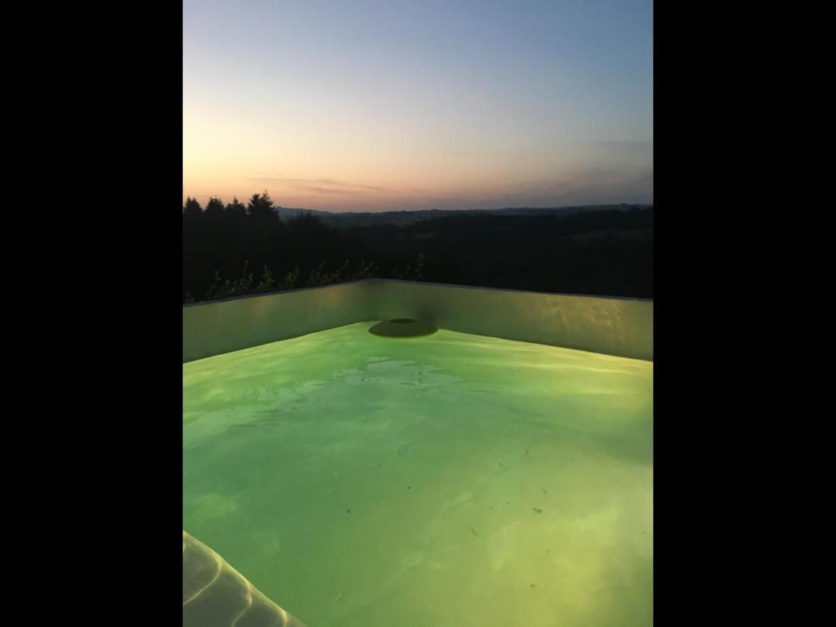Bed and Breakfast Chez Alice,simplicité et petite piscine Mirandol-Bourgnounac Exterior foto
