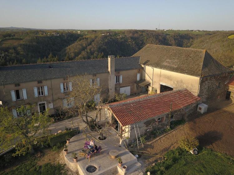 Bed and Breakfast Chez Alice,simplicité et petite piscine Mirandol-Bourgnounac Exterior foto